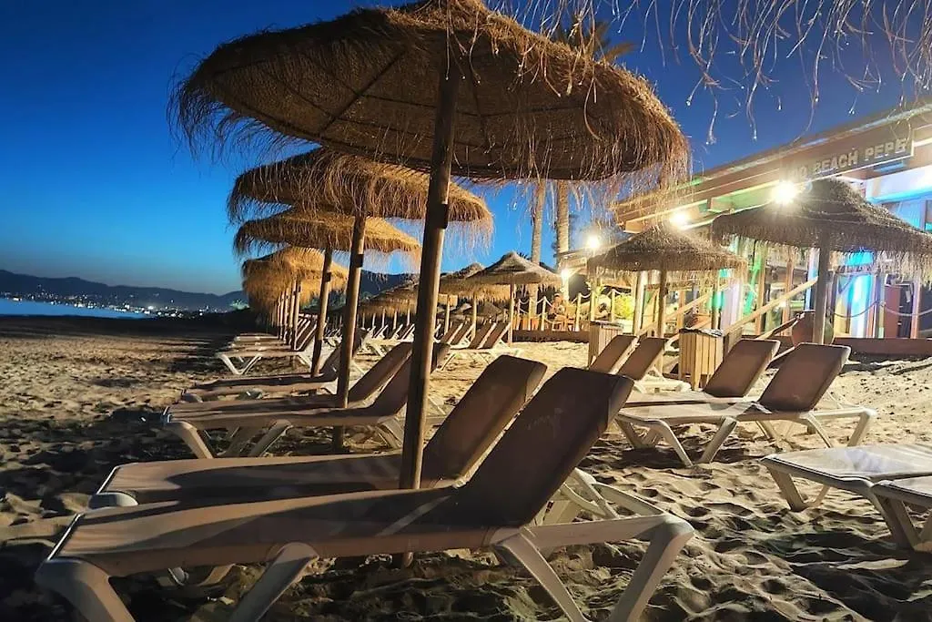 Beachside 4 Beds Cozy Villa, 700M Las Canas Beach! Marbella Villa