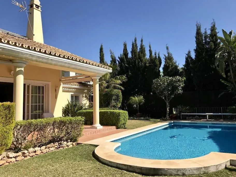 Beachside 4 Beds Cozy Villa, 700M Las Canas Beach! Marbella Villa