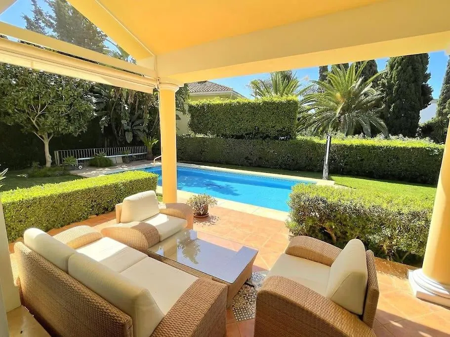 Beachside 4 Beds Cozy Villa, 700M Las Canas Beach! Marbella Spain