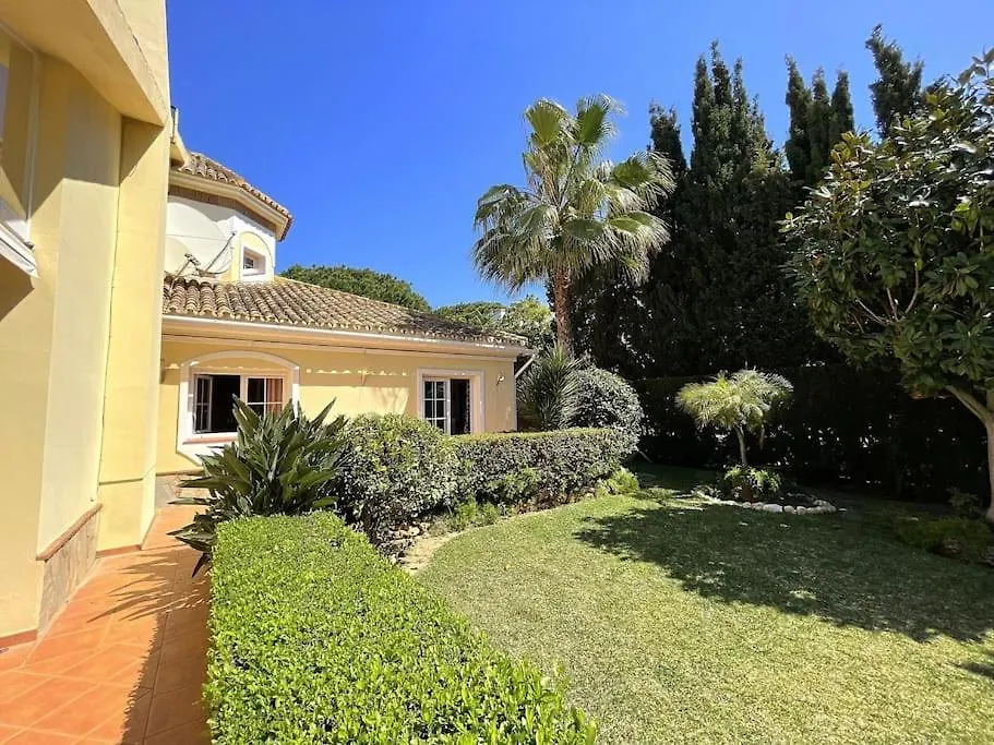 Beachside 4 Beds Cozy Villa, 700M Las Canas Beach! Marbella 0*,
