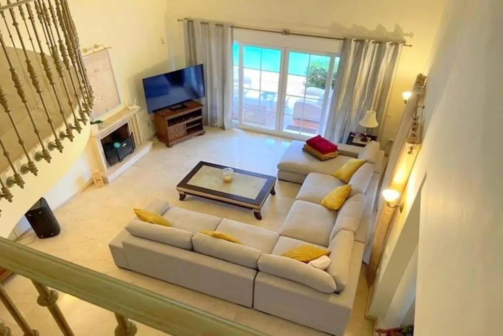 Beachside 4 Beds Cozy Villa, 700M Las Canas Beach! Marbella Villa