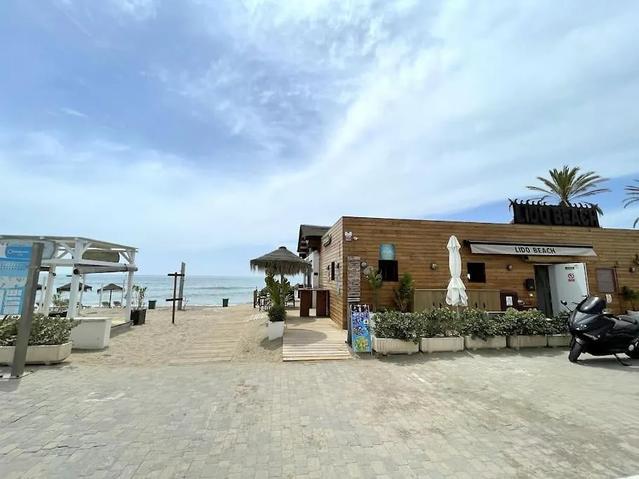 Villa Beachside 4 Beds Cozy Villa, 700M Las Canas Beach! Marbella