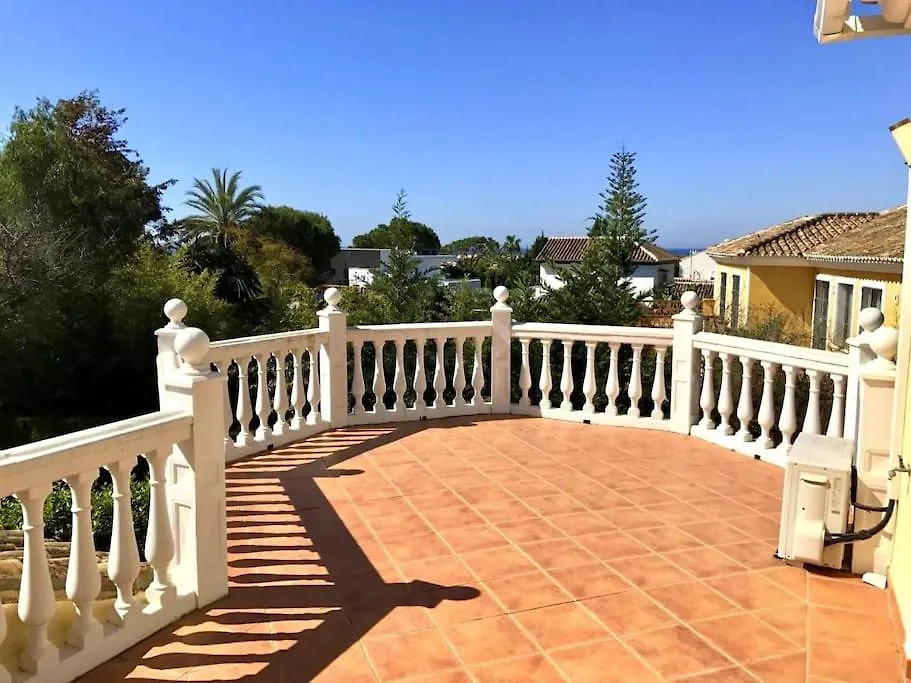 Beachside 4 Beds Cozy Villa, 700M Las Canas Beach! Marbella Villa