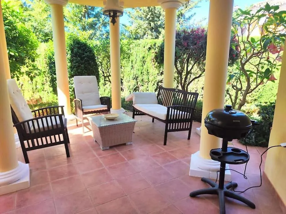 Beachside 4 Beds Cozy Villa, 700M Las Canas Beach! Marbella