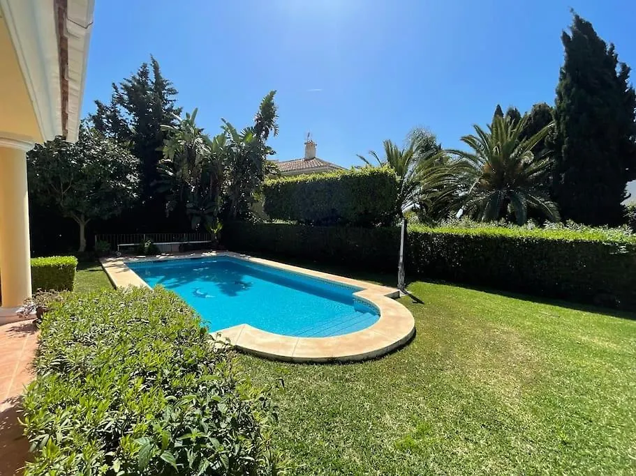 Villa Beachside 4 Beds Cozy Villa, 700M Las Canas Beach! Marbella
