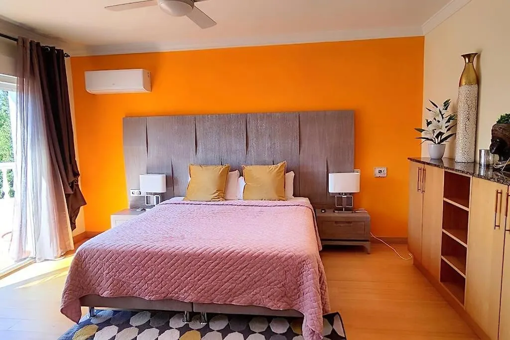 Beachside 4 Beds Cozy Villa, 700M Las Canas Beach! Marbella Villa