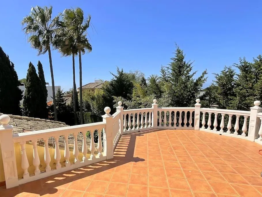 Villa Beachside 4 Beds Cozy Villa, 700M Las Canas Beach! Marbella