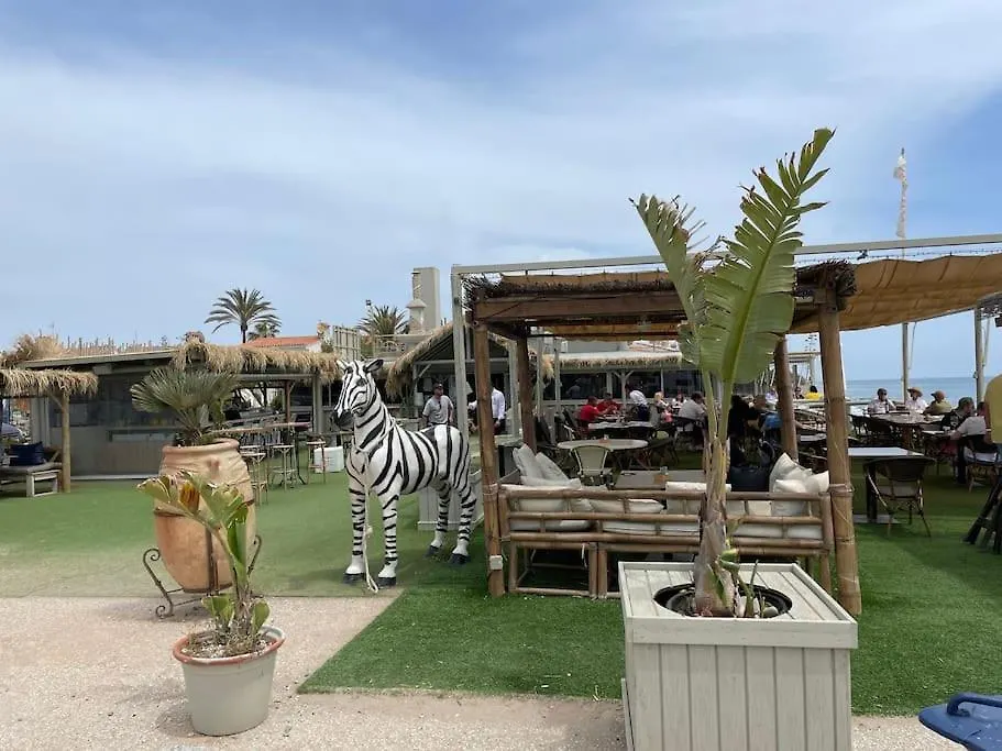 Villa Beachside 4 Beds Cozy Villa, 700M Las Canas Beach! Marbella