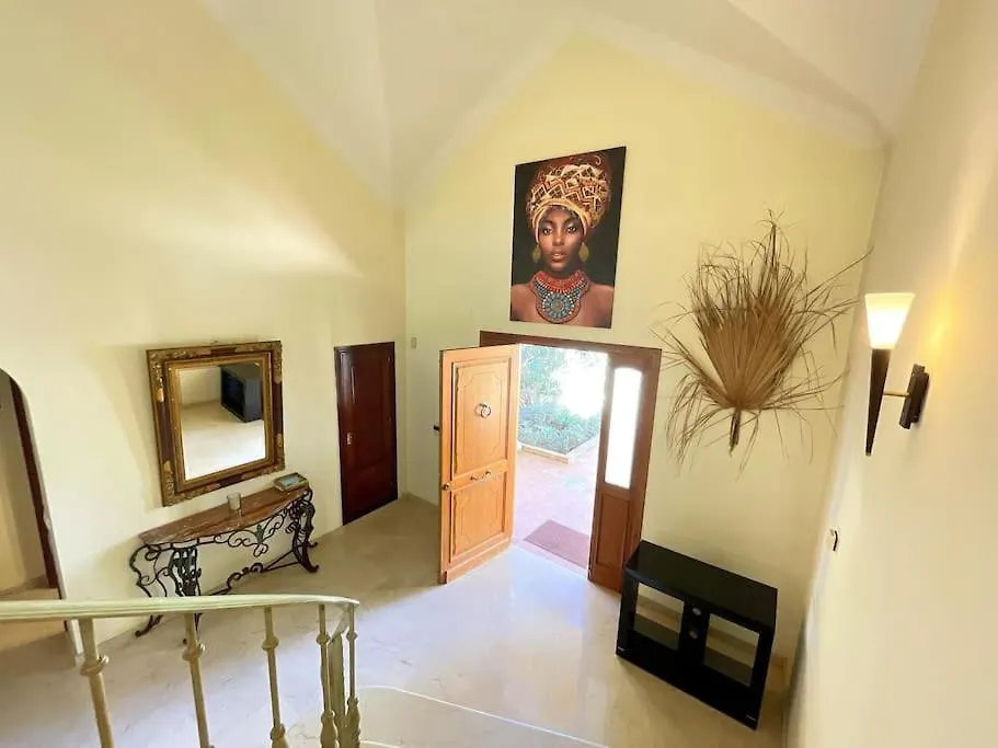 Villa Beachside 4 Beds Cozy Villa, 700M Las Canas Beach! Marbella Spanien